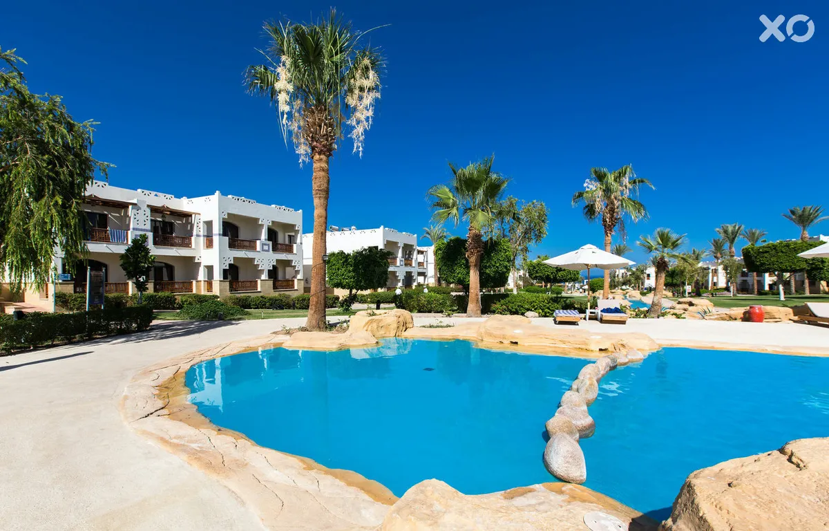 Amphoras Beach