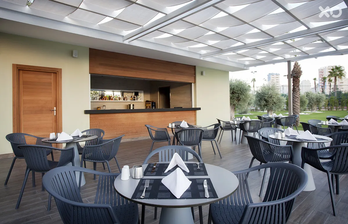 Akra V Hotel