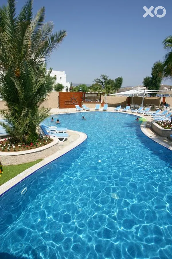 Costa Luvi Hotel