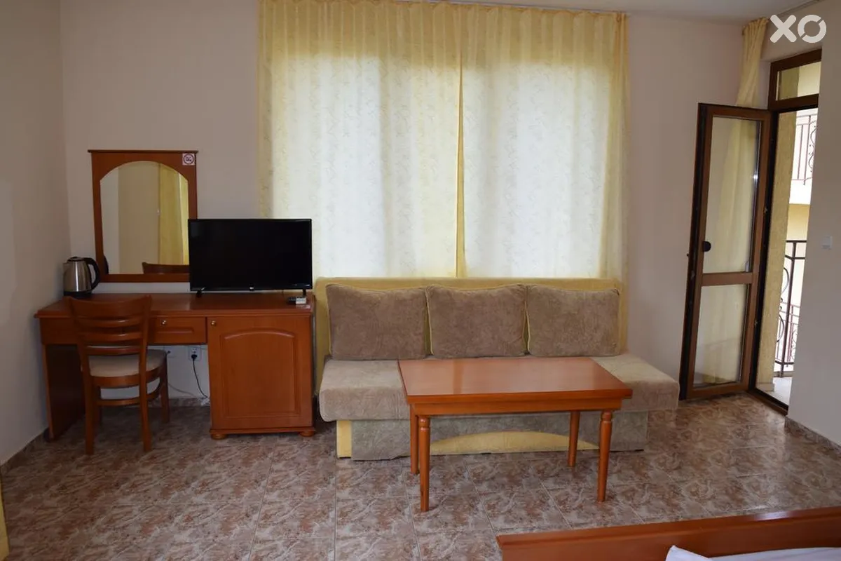 Chris Hotel