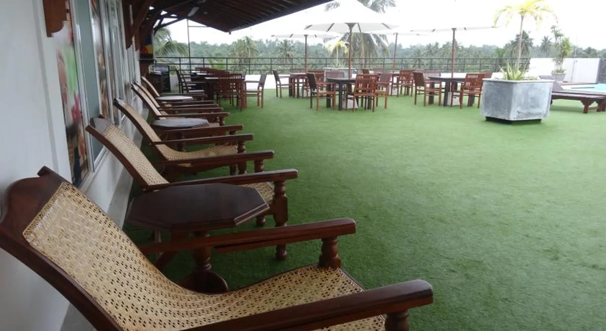 Refresh Hotel Hikkaduwa