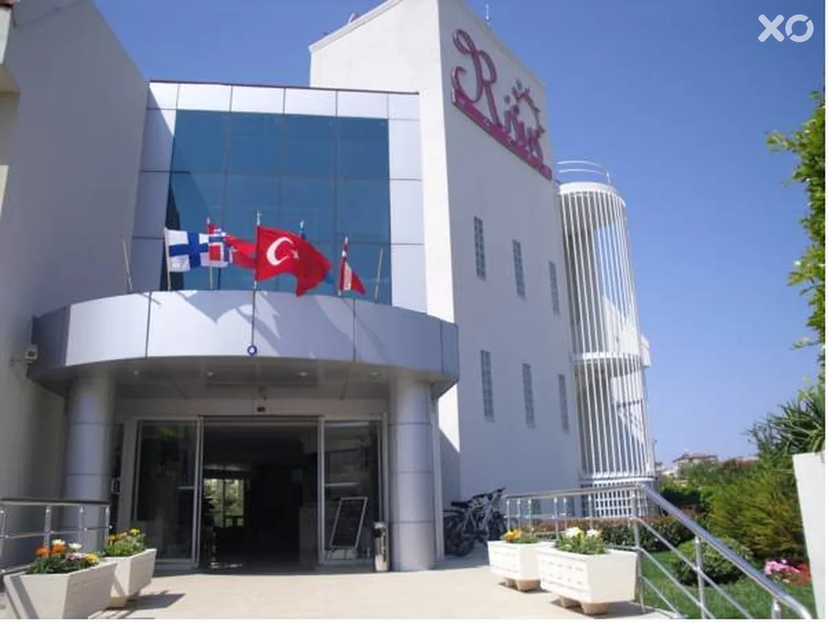Akalia Suite Hotel & Spa