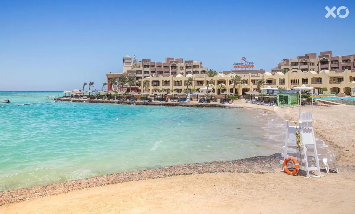 Sunny Days El Palacio