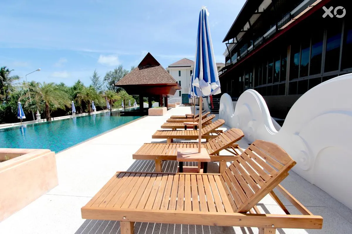 Maikhao Palm Beach Resort