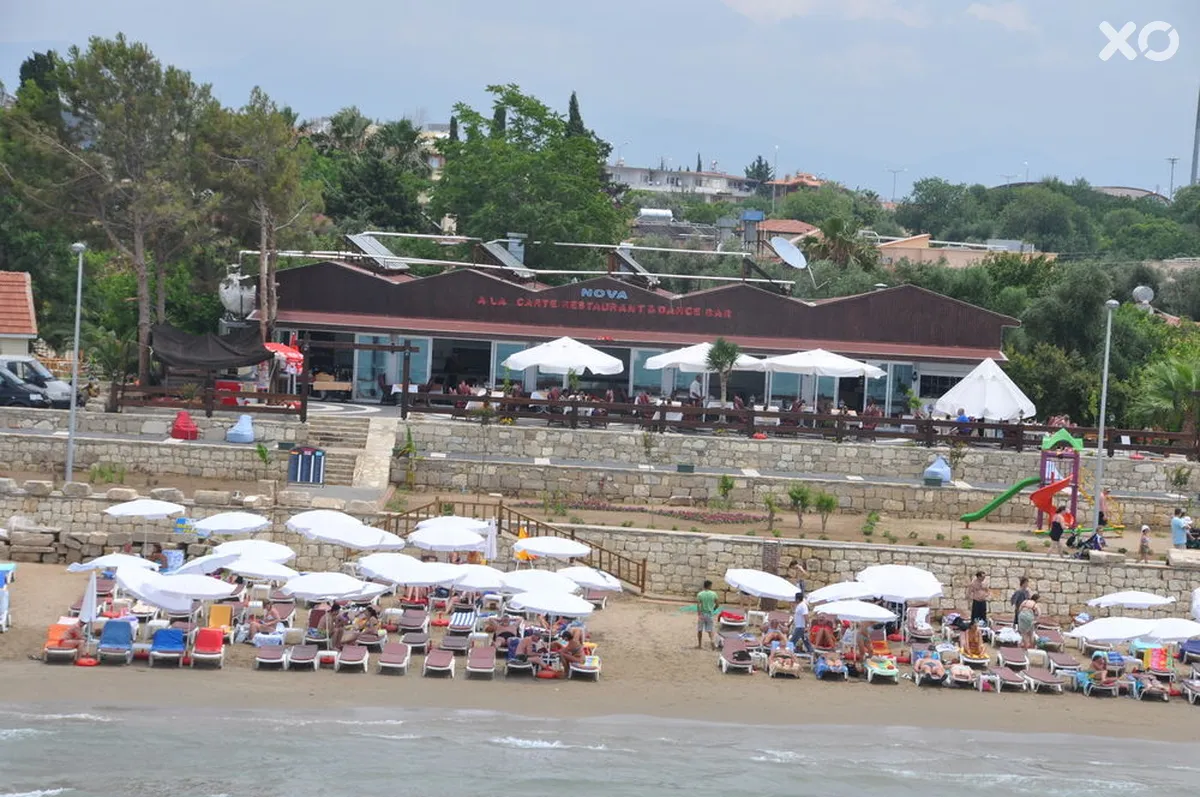 Nova Beach Hotel