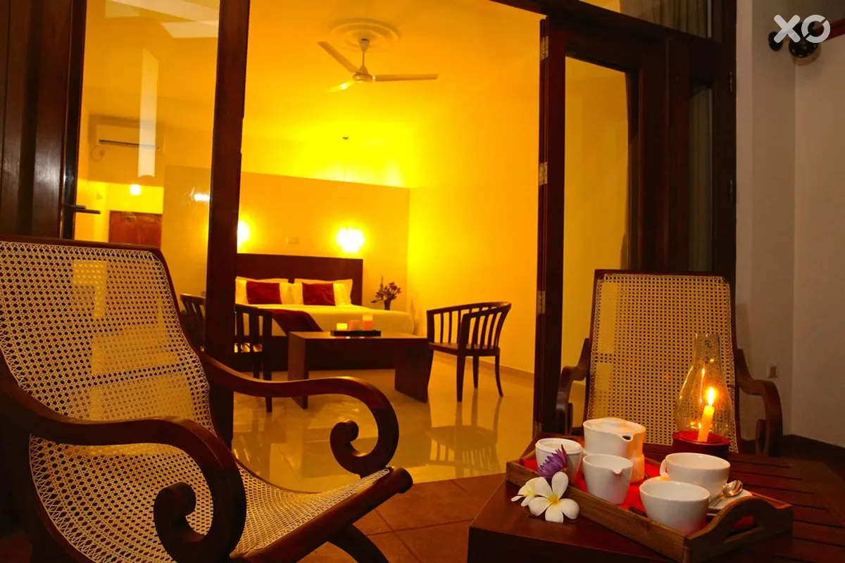 Whispering Palms Hotel