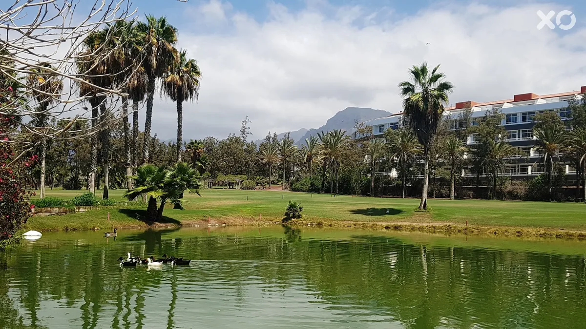 Gara Suites Golf & Spa