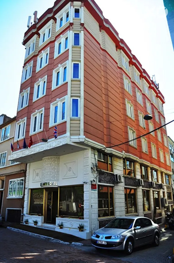 Kaya Madrid Hotel