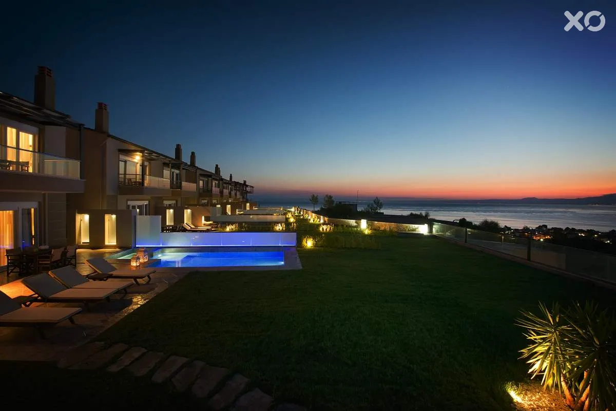 Sunny Villas Resort & Spa