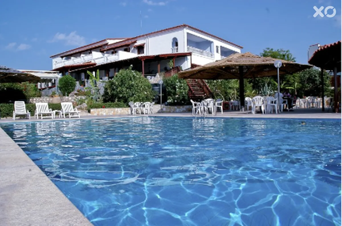 Navarone Hotel