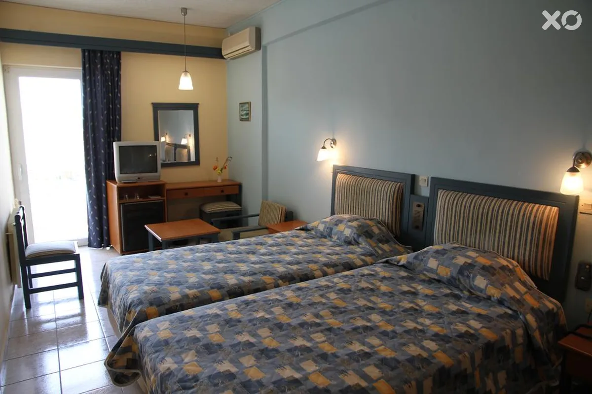 Astron Hotel