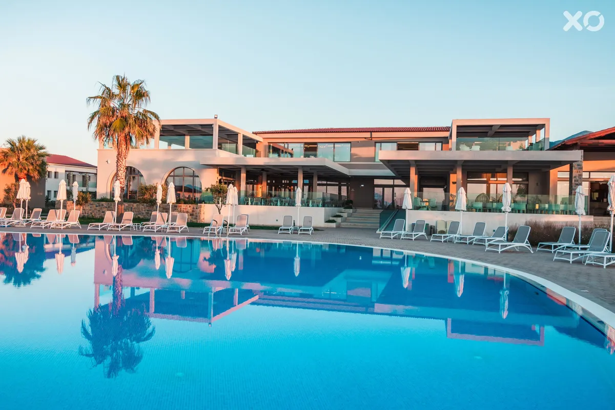 Almyros Beach Resort & Spa