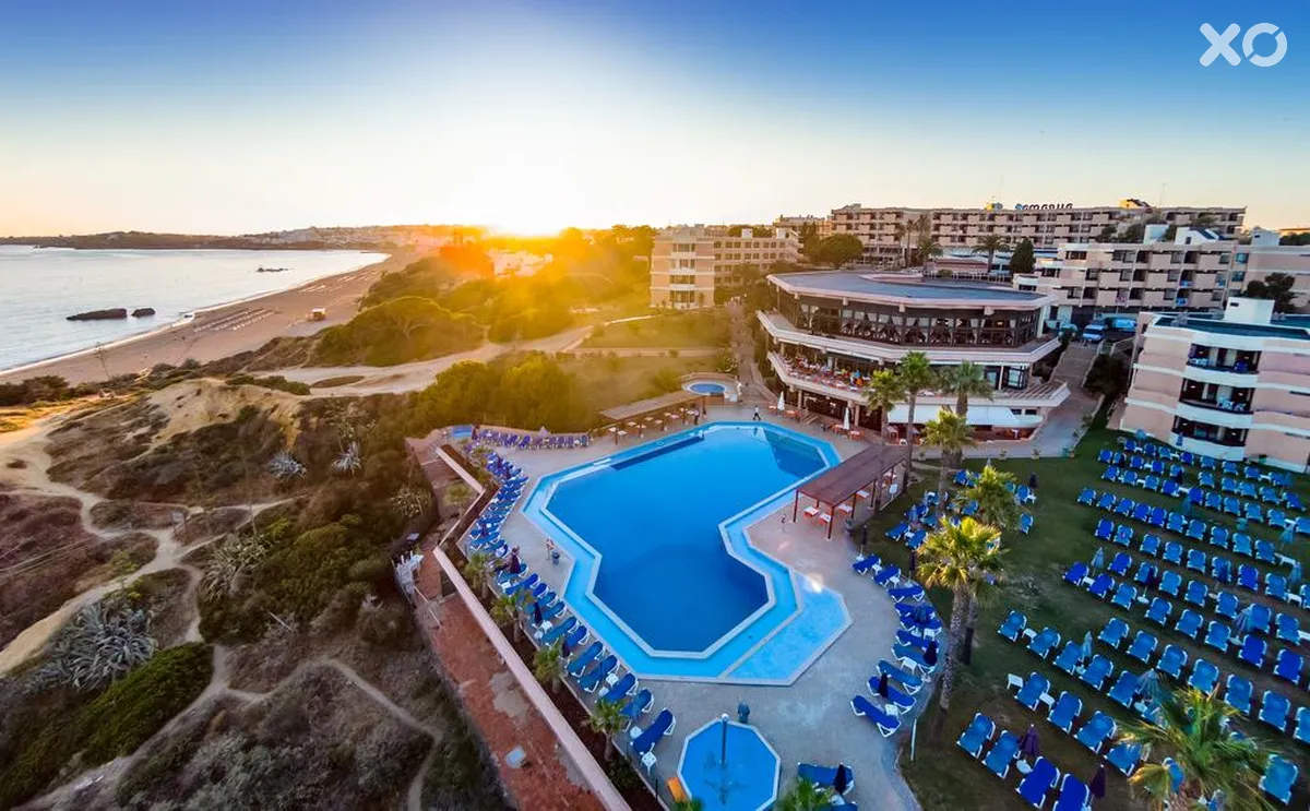 Auramar Beach Resort
