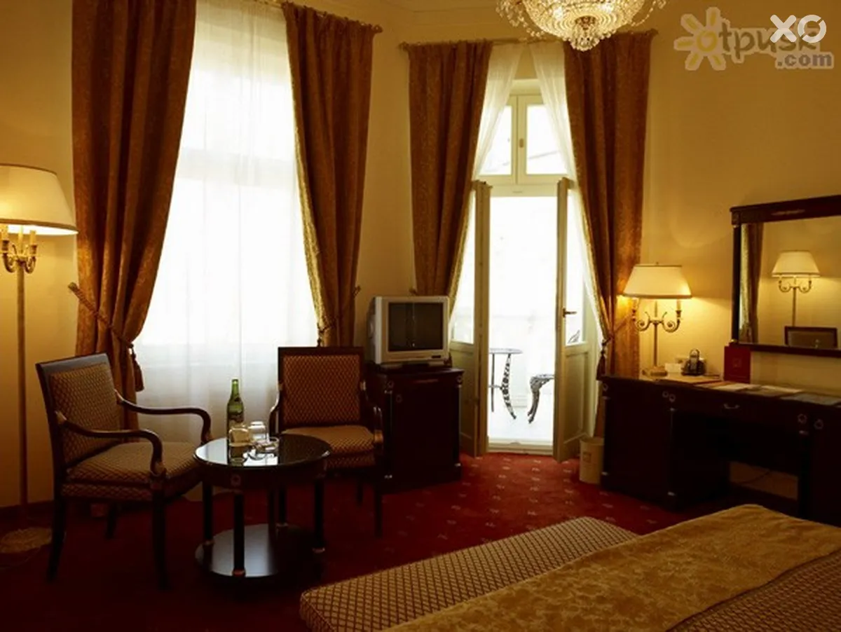 Savoy Westend