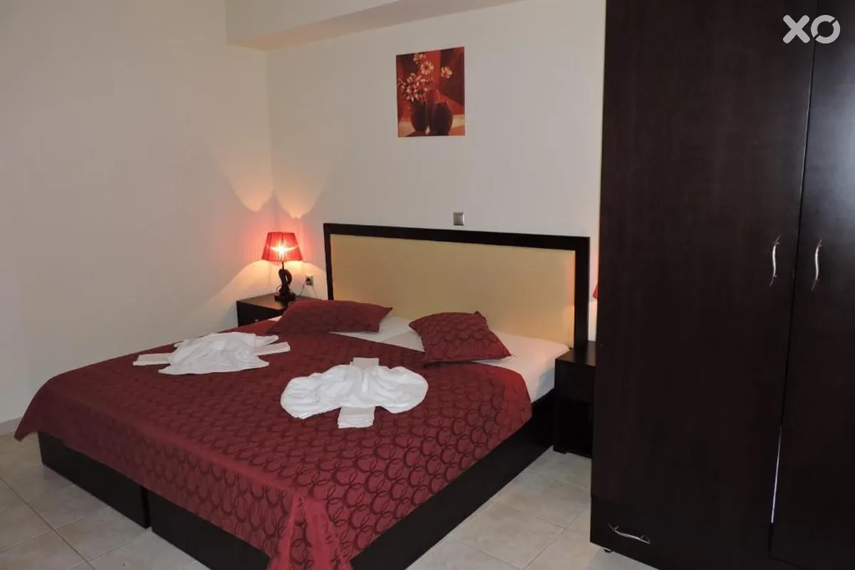 Golden Rose Suites