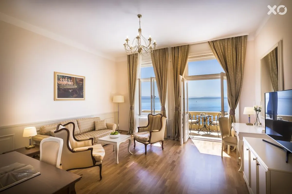 Palace Bellevue Hotel