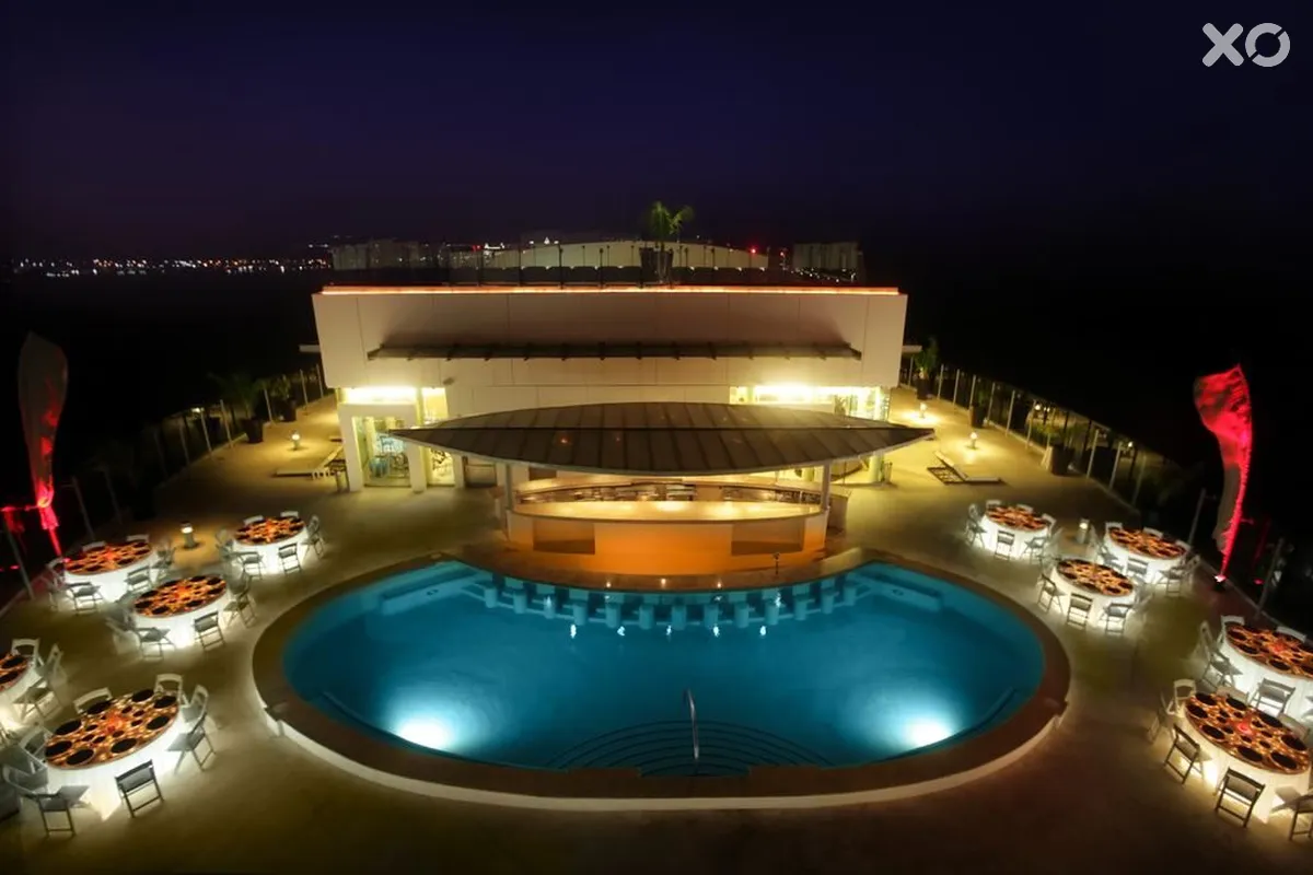 Beach Palace