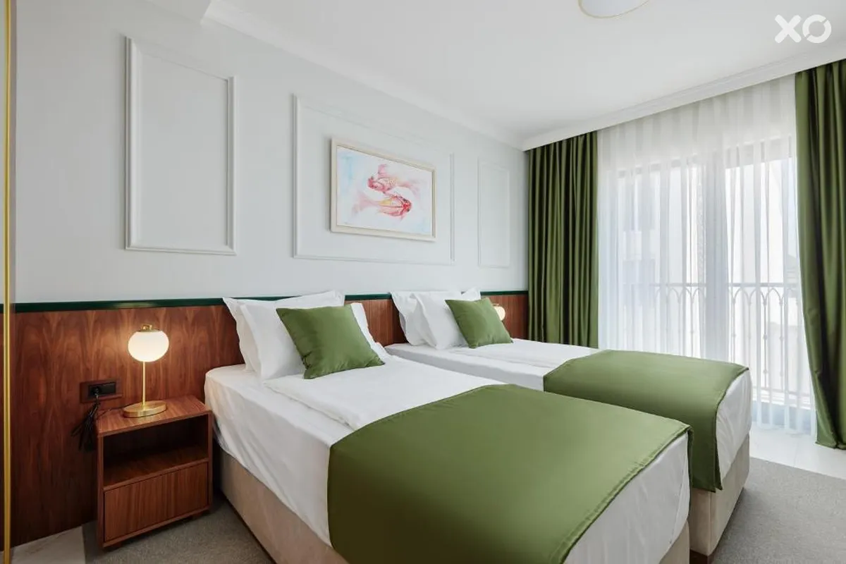 Diplomat Hotel