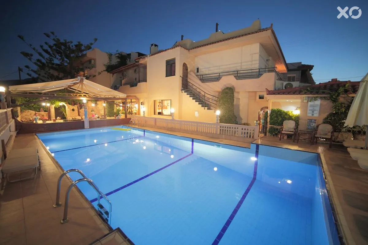 Erato Hotel