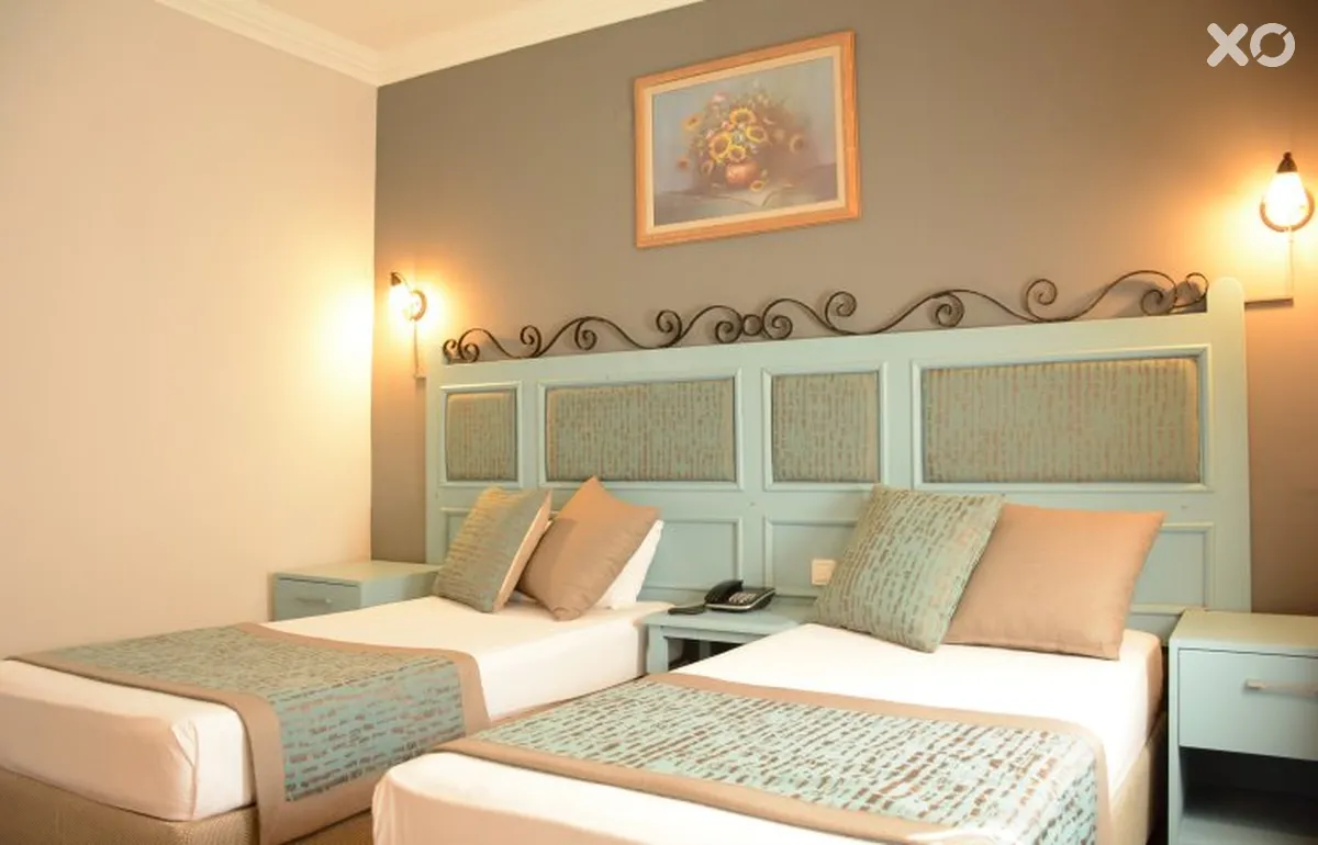 Atrium Hotel