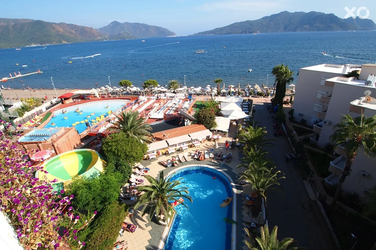 Romance Hotel