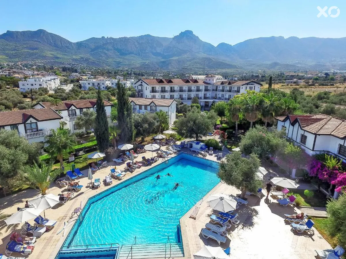 The Ship Inn & Villas