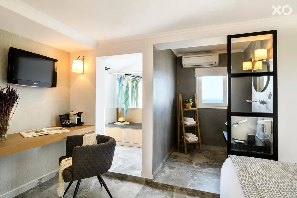 Antigoni Beach Resort Hotel & Suites