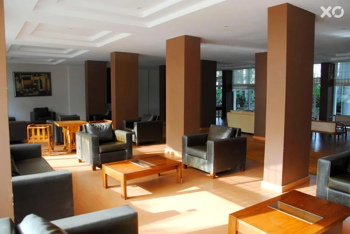 Flora Suites Hotel