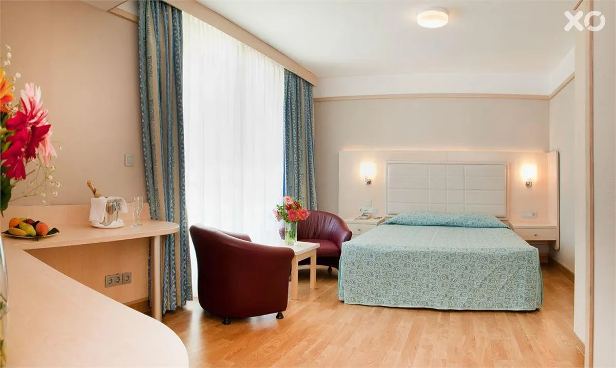 Vonresort Golden Coast Hotel