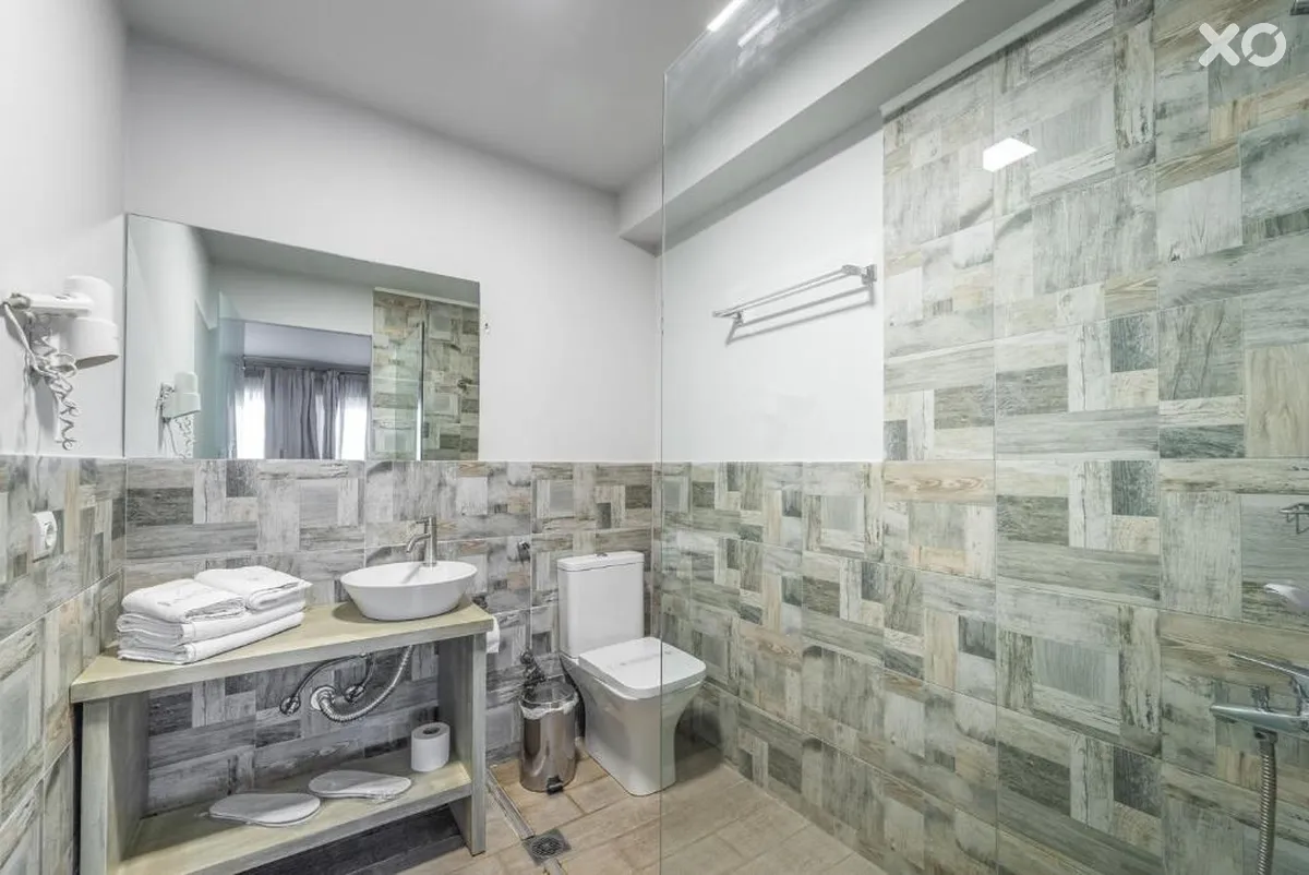 Ianos Hotel