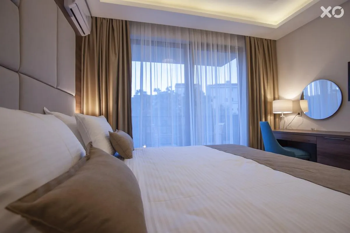 Twelve Hotel
