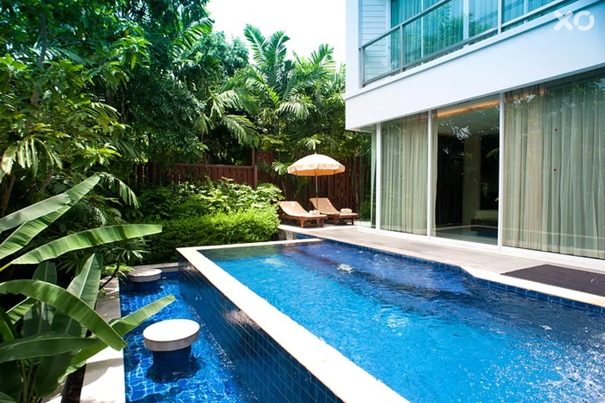 Peach Blossom Resort