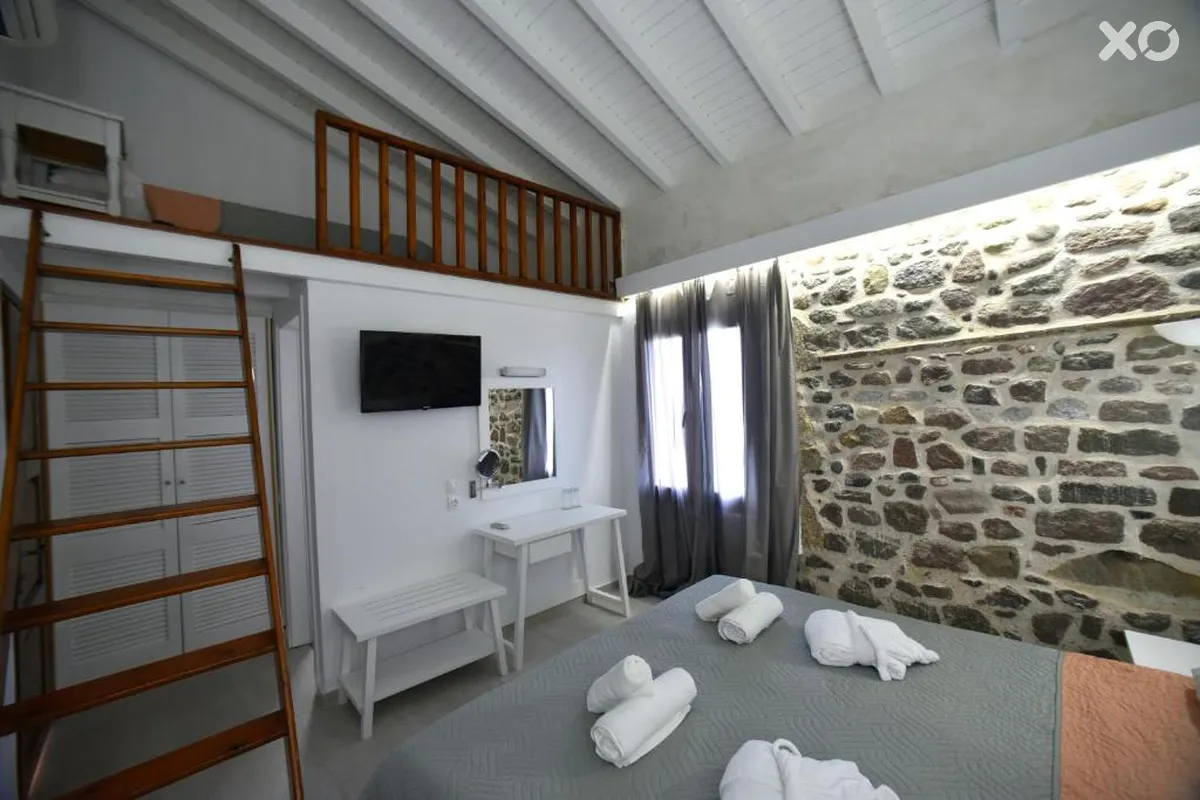 Olive Press Hotel