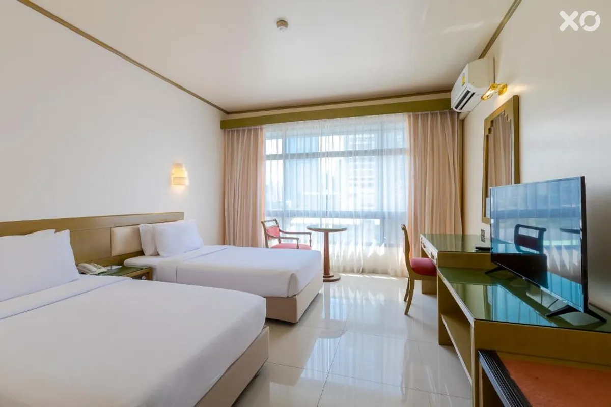 Pinnacle Lumpinee Park Hotel
