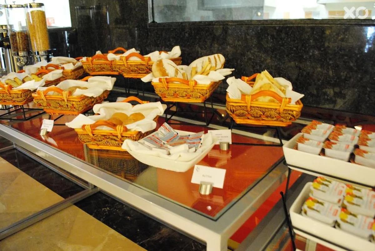 Raviz Center Point Hotel