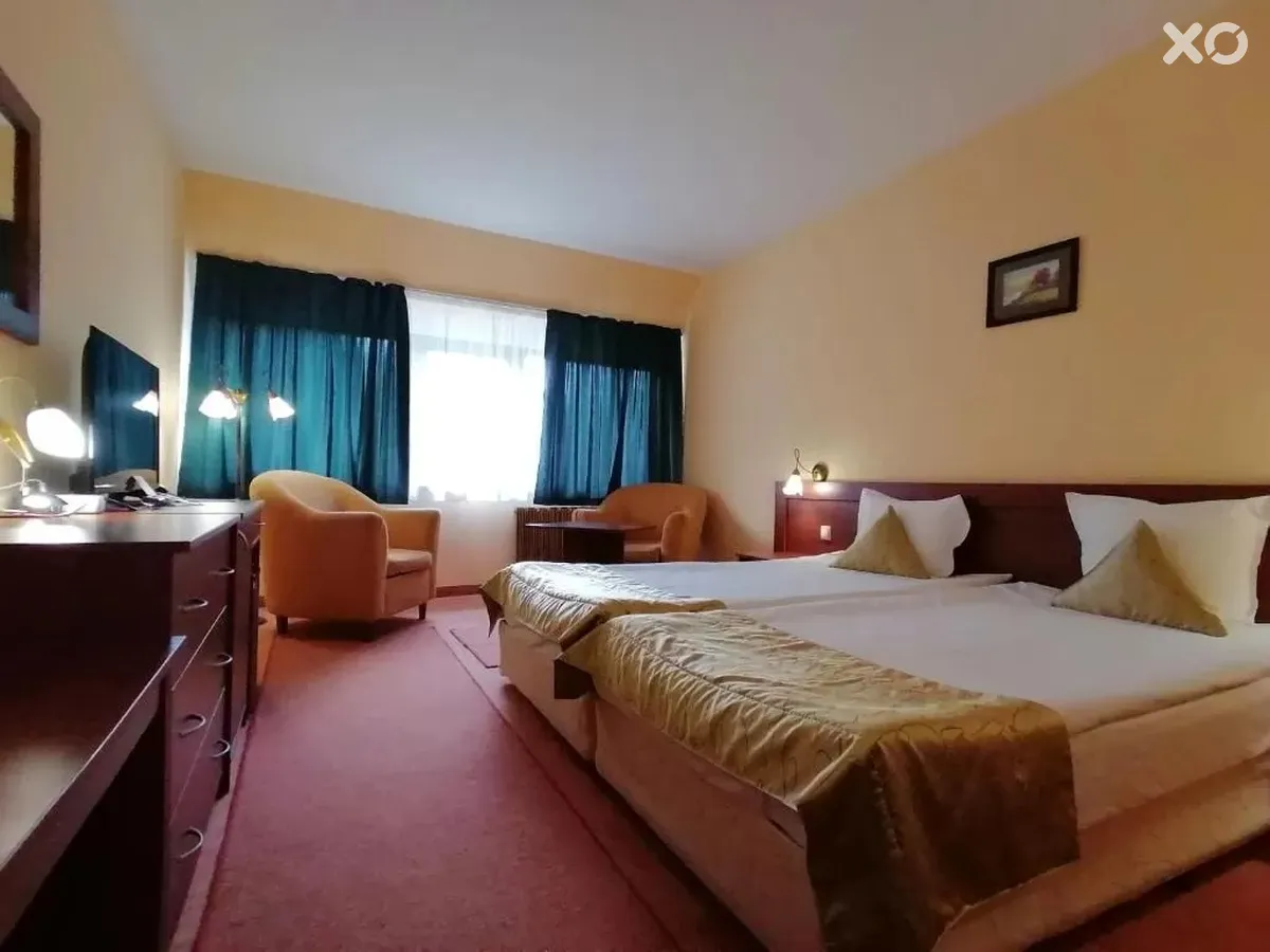 Ela Hotel