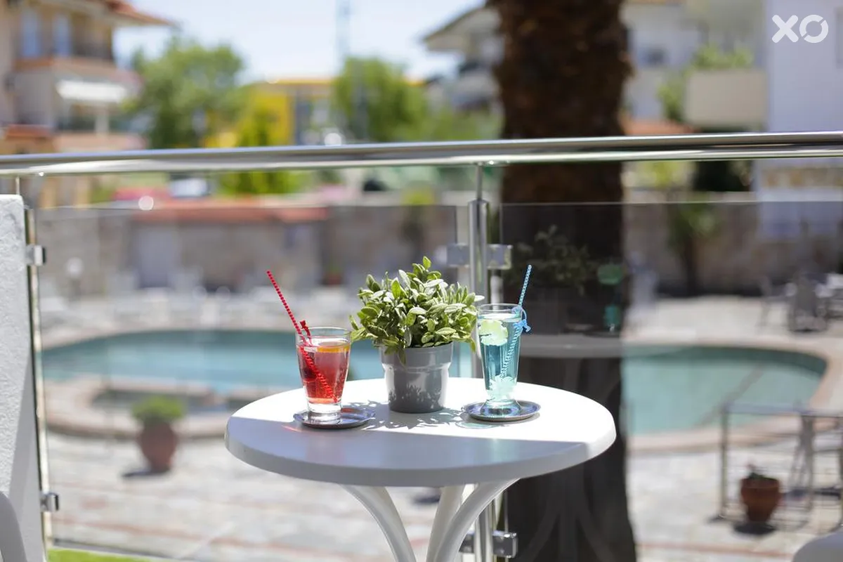 Sarantis Hotel