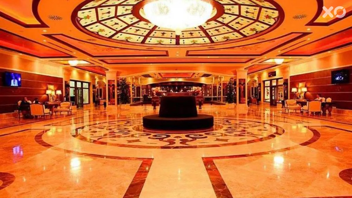 Cratos Premium Hotel & Casino