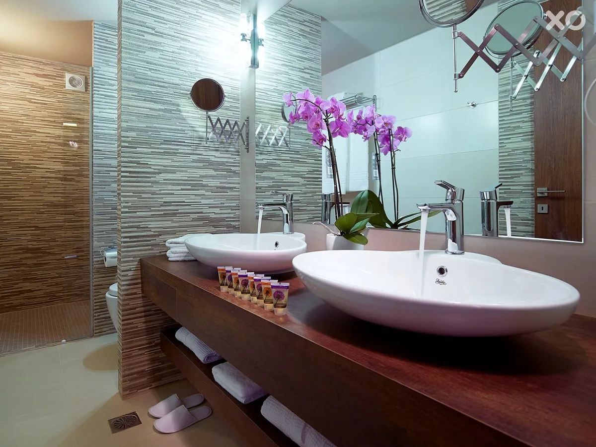 Elotis Suites Hotel
