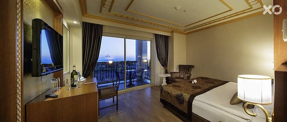 Crystal Palace Luxury Resort & Spa