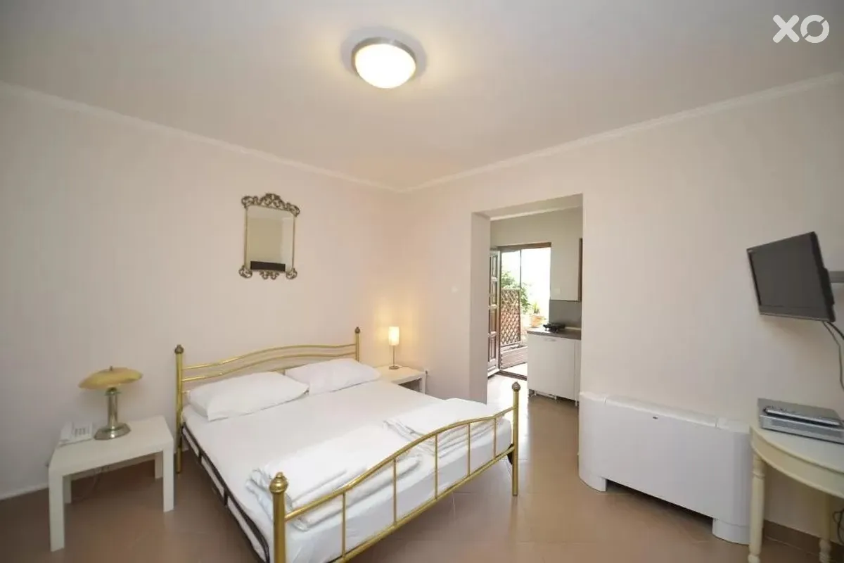 Tianis Apartments