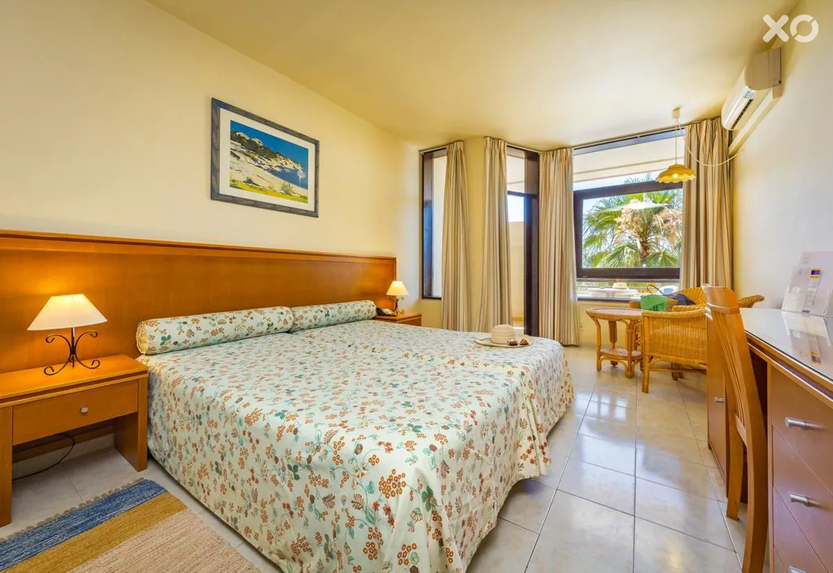 Auramar Beach Resort
