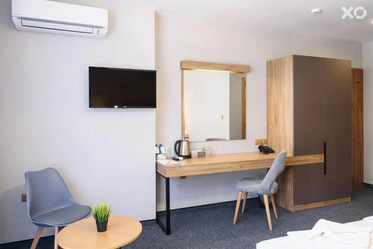 Avenue Hotel Deluxe