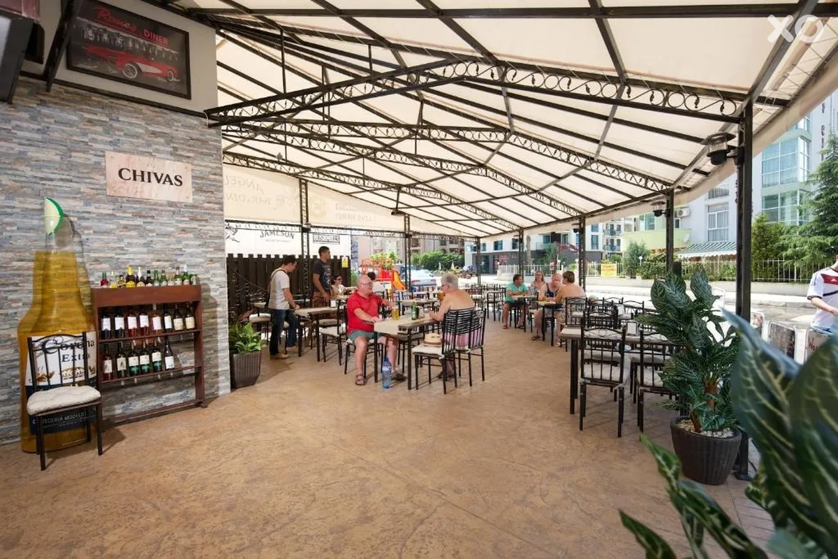 Lira Hotel