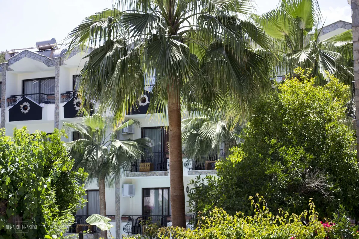 Club Herakles Hotel