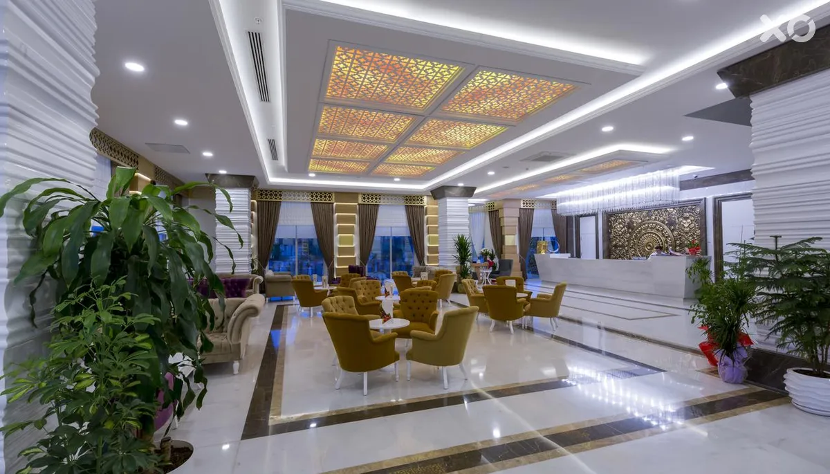 Side Royal Paradise
