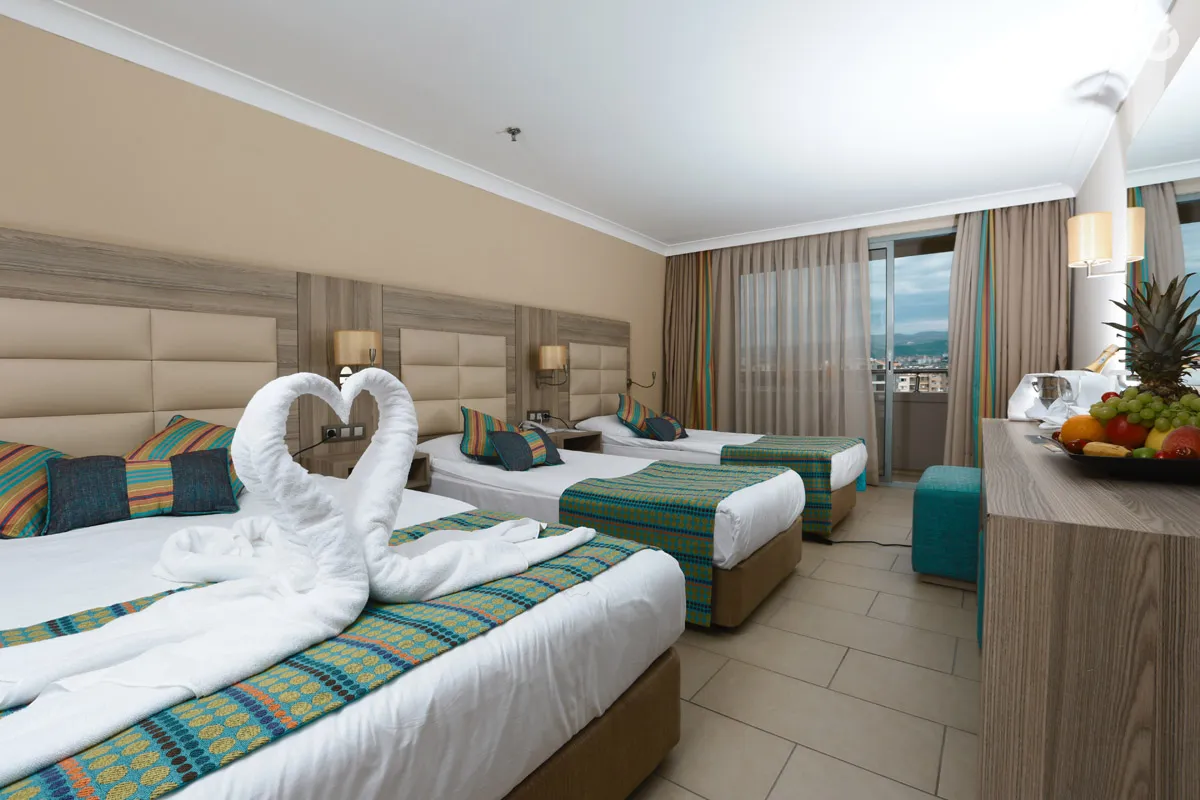 Insula Resort & Spa