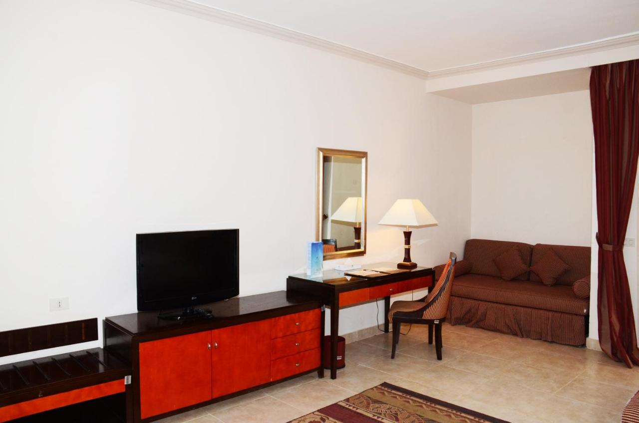 Rehana Royal Beach Resort Aqua Park & ​​Spa