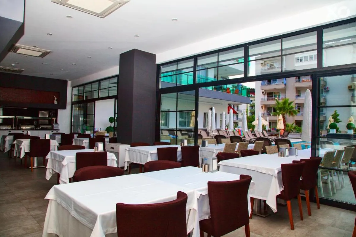 Green Garden Suite