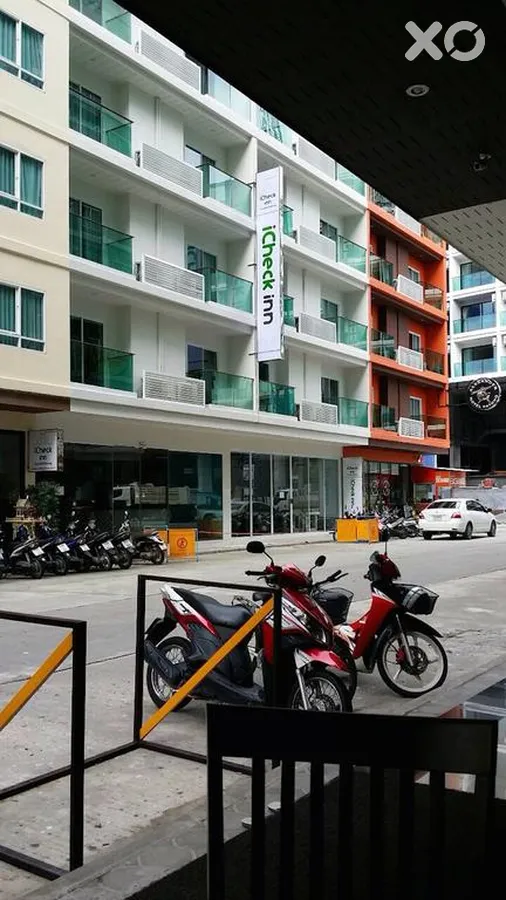 iCheck inn Central Patong